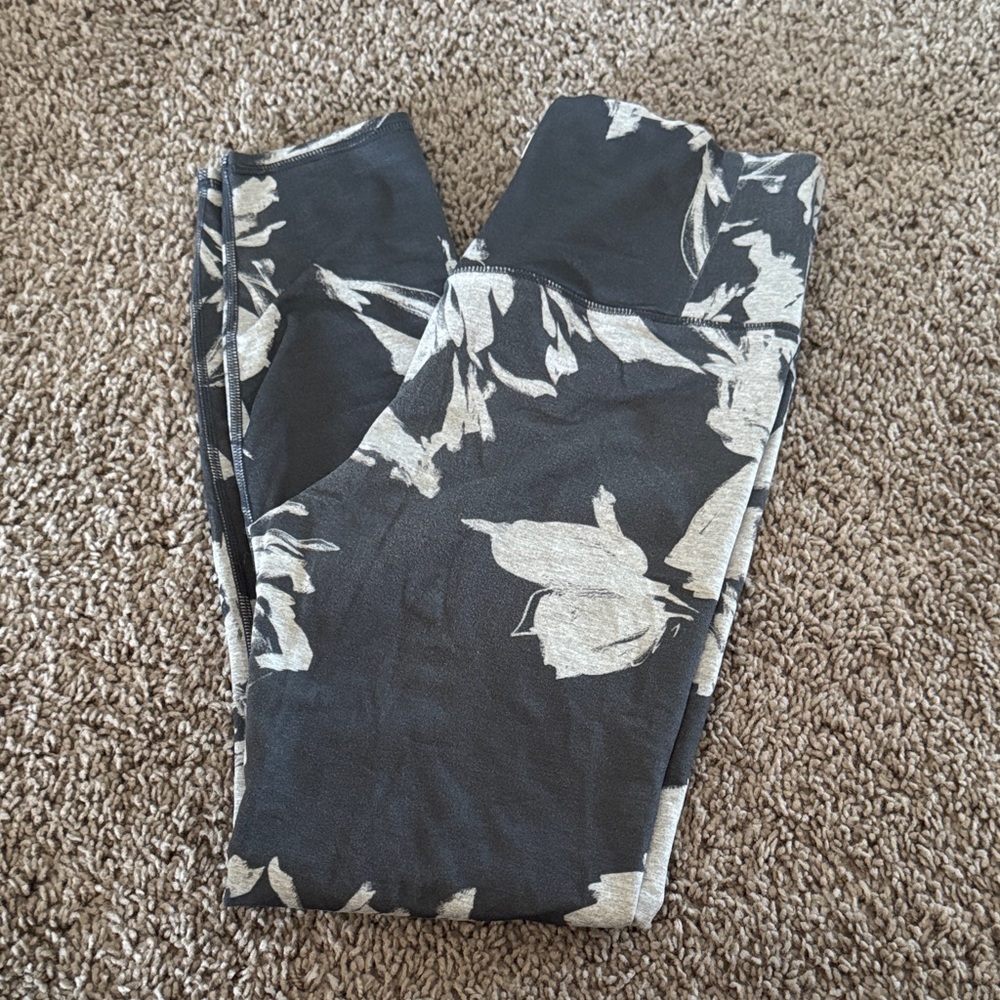 Vuori leggings- size M